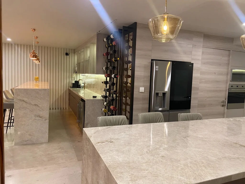 Diseño de cocina residencial en la CDMX